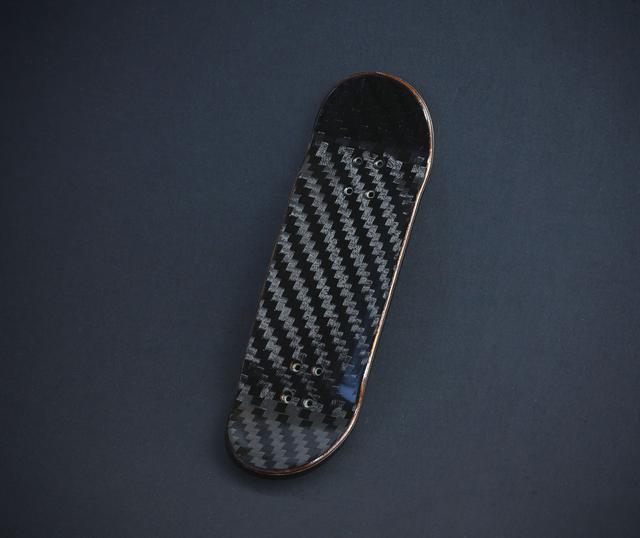 Carbon Fade picture miniature